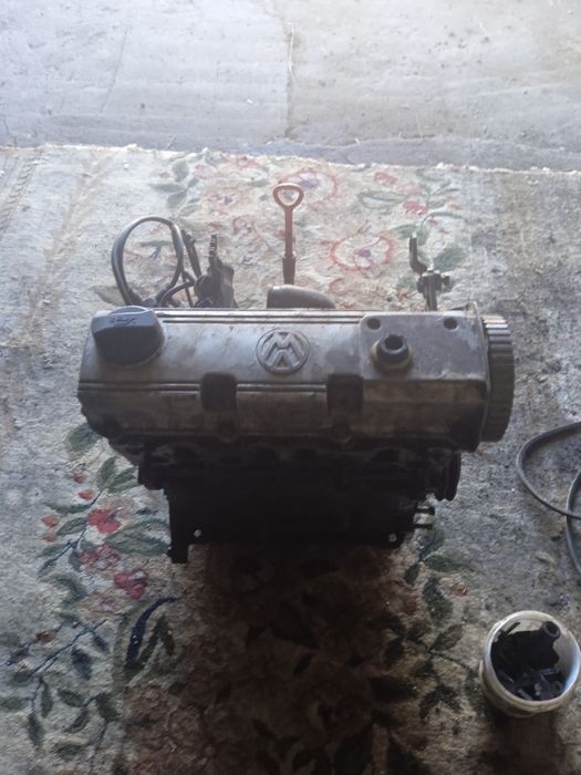 Продам мотор 2.Е