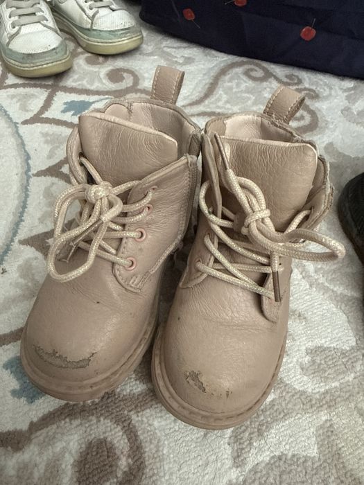 Продаю взрослую и детскую обувь