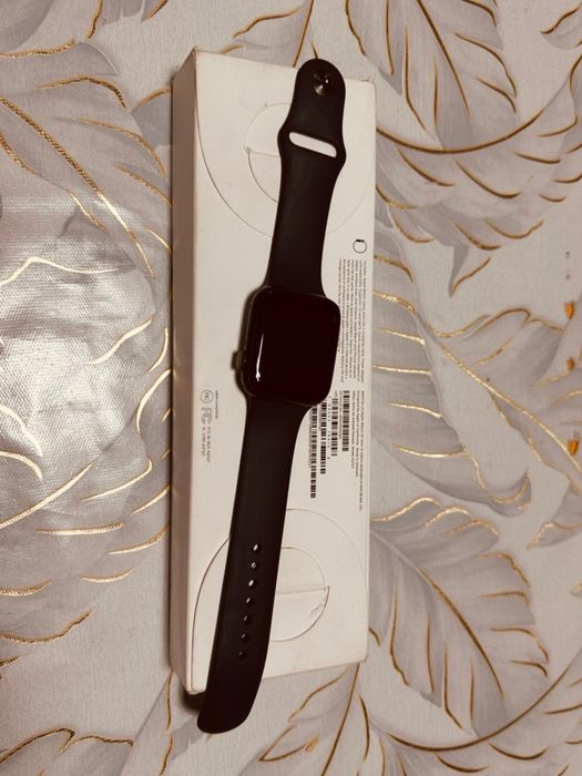 Продам iPhone 16 Pro + Apple Watch
