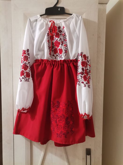 Costum tradițional românesc fete 6-7 ani