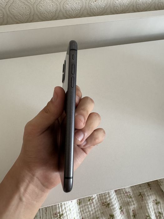 Iphone 11 продам