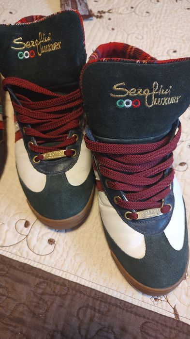 Vând pantofi sport 41