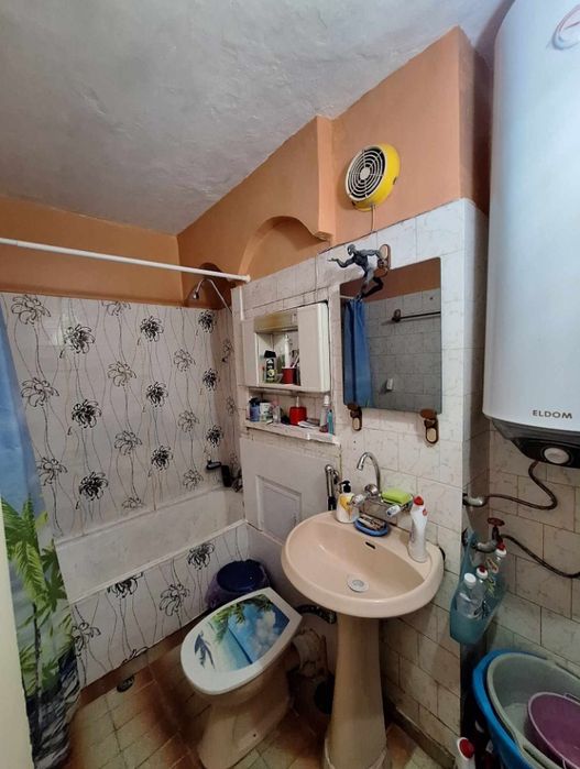 Продава се Двустаен апартамент в Плевен, Сторгозия - 75 кв.м за 1000 €/кв.м - Снимка #11