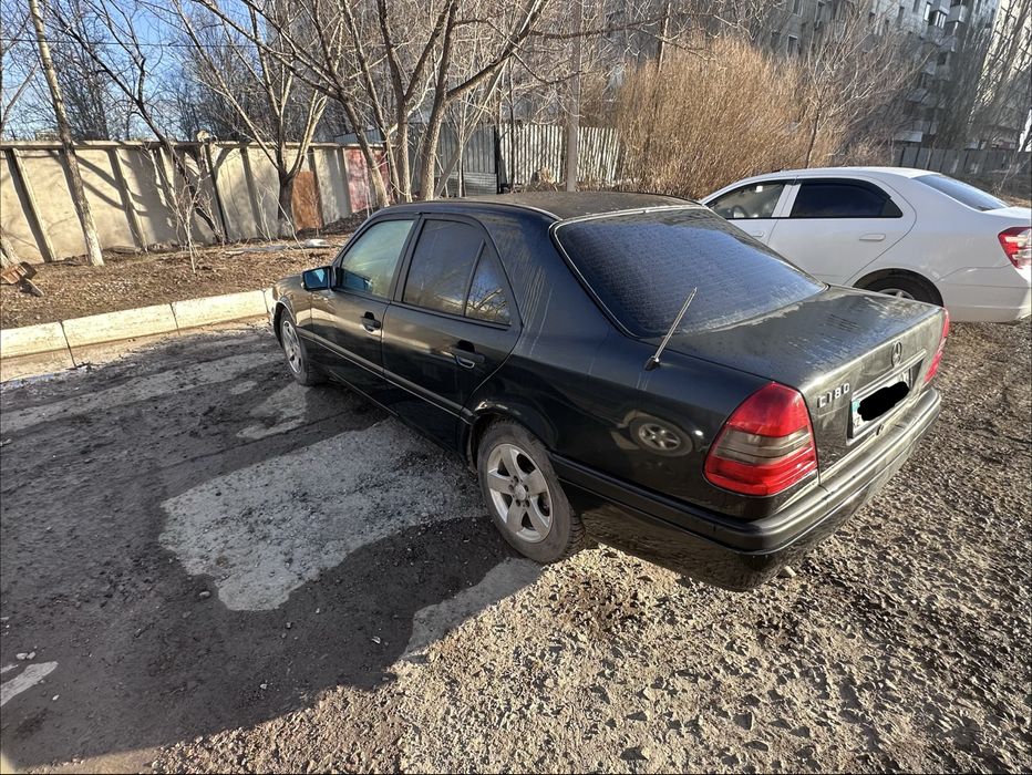 Продам Мерседес w202 в хорошем состоянии