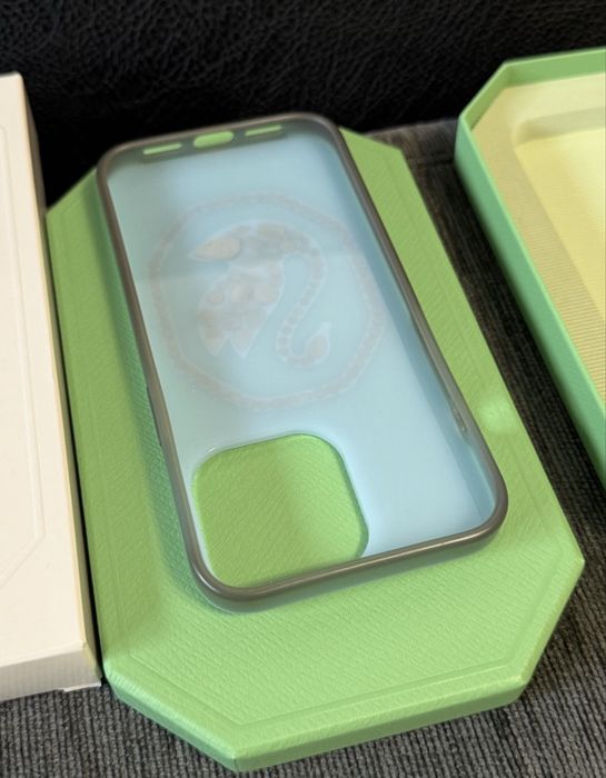 Оригинален кейс Swarovski iPhone 13 Pro протектор case