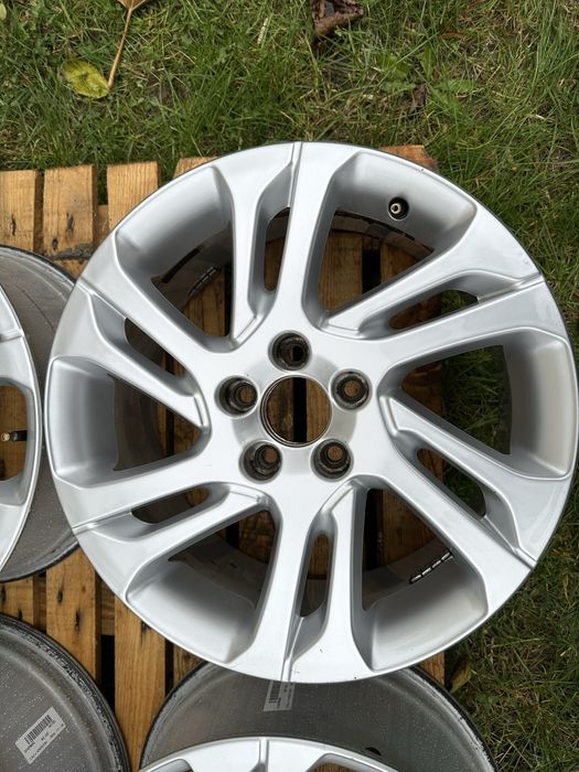 Jante 17” originale Volvo V60 CC P3 XC70 P3