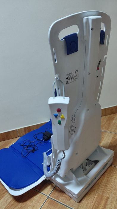 Scaun elevator de baie electric Drive Medical Bellavita