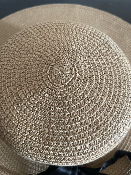 Шляпа с широкими полями