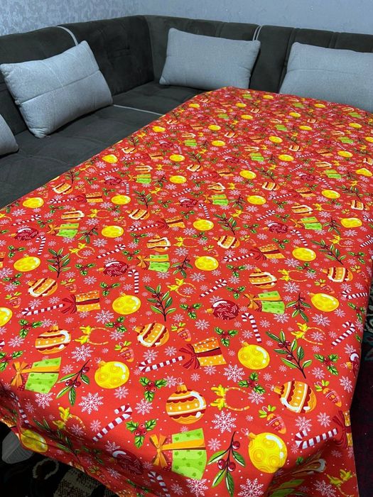 Новогодний скатерты