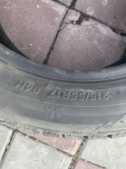 Зимняя резина 215/55/17