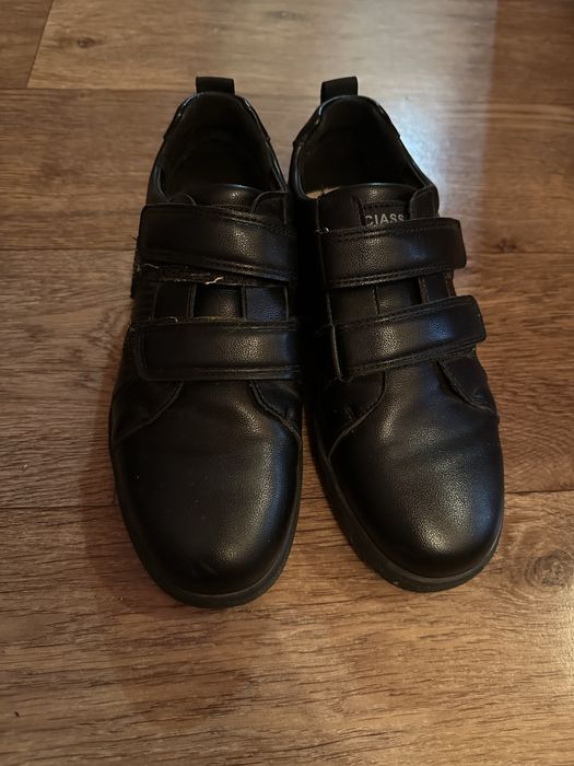 Продам , детские туфли