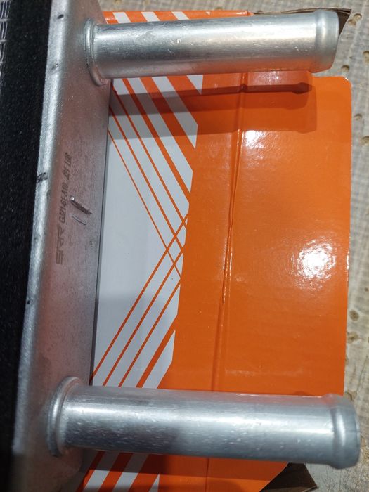 Радиатор печки  мазда 626