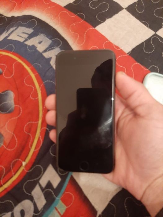 apple 8 продам хорошем состоянии торг есть