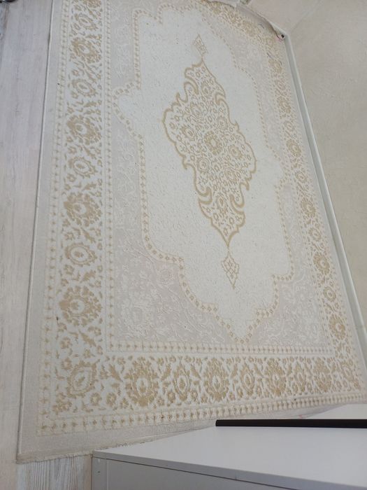 Продается ковер 2х3