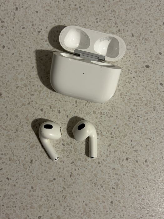 Слушалки Airpods 3