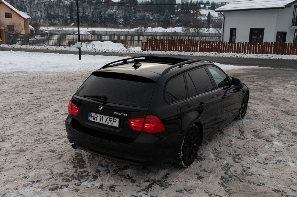 BMW Seria 3 E91 LCI – 2009 | xDrive | Manual | Panoramic
