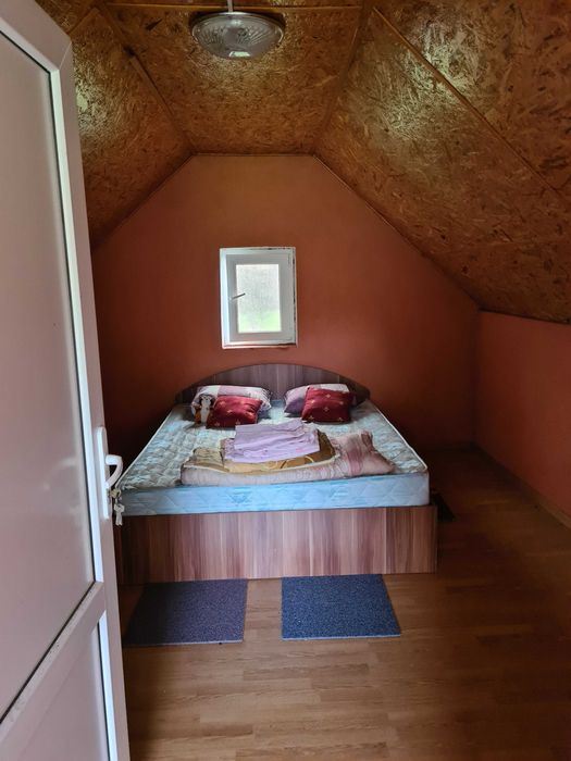 Casă de vacanță și teren