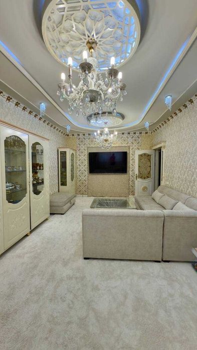 Bel tepa Golden House 4/1/5 125 + 75 kv hovlisi bor