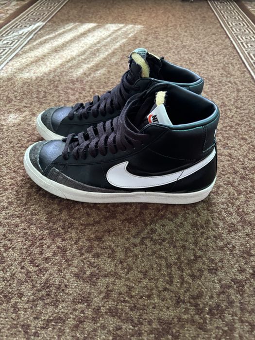 Nike Blazeri Mid 77’