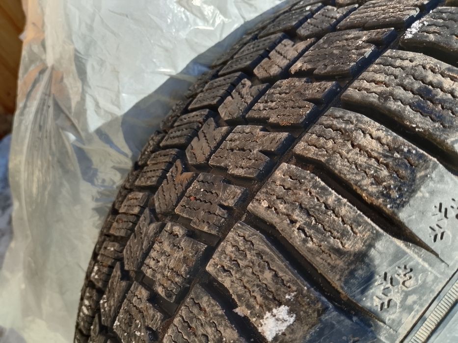 Продам колеса Гудиер