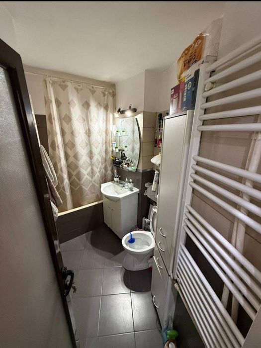 Apartament cu 2 camere, situat în zona Ostroveni