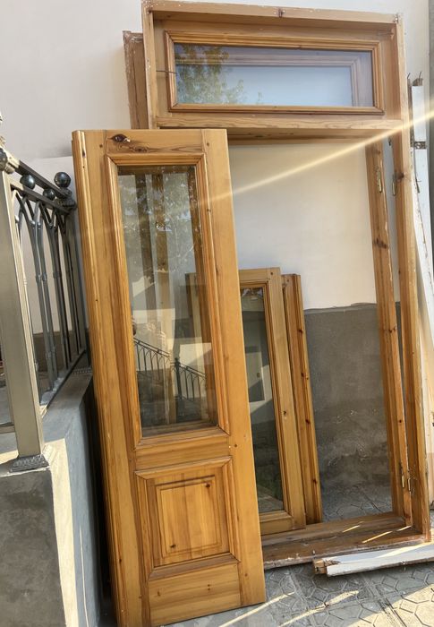 Продаётся окна и двери в идеальном состоянии. Почти как новый