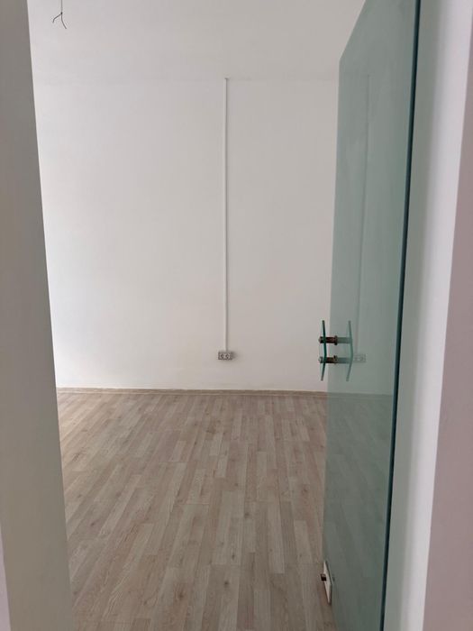 Spațiu comercial de închiriat – 80 mp, parter, Str. Lupeni nr. 4, Focșani