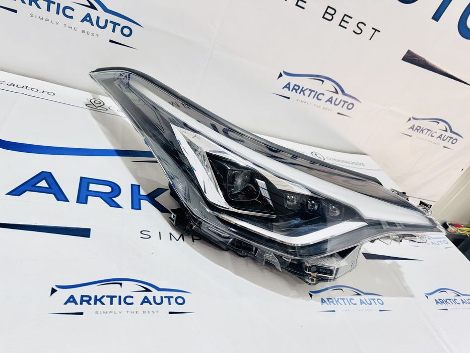 Far dreapta full led Toyota C-HR facelift dupa 2019 cod 81130-F4280