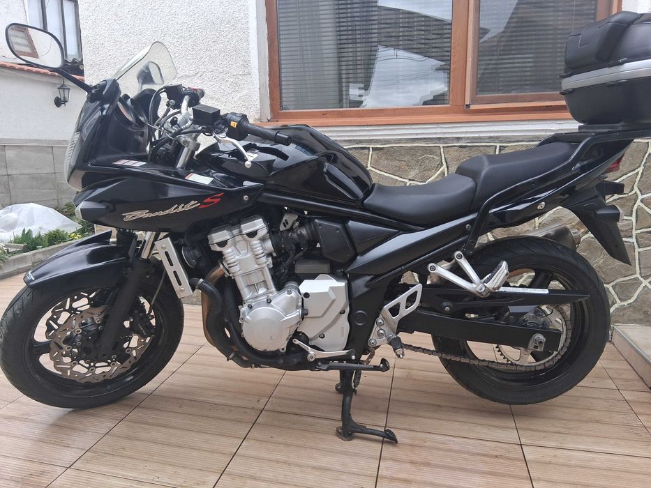 Продавам 25 скутери и мотори