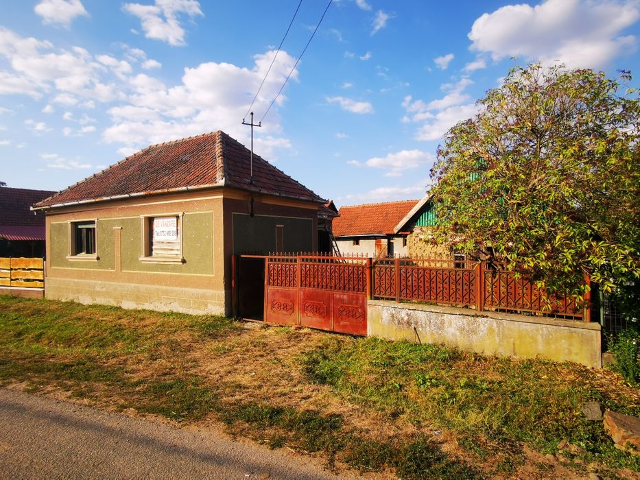 Casă de vânzare în Balc, jud. BIHOR, cu teren de 6410 mp