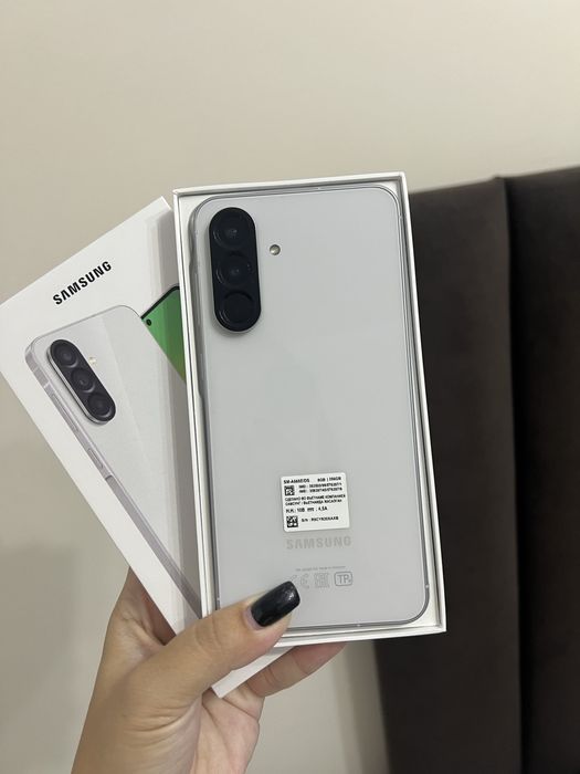 Продам новый смартфон Samsung A56