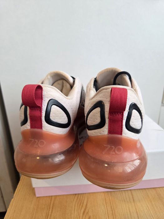 Nike Air Max 720