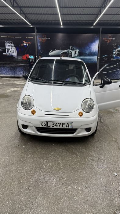 Матиз срочно сотилади 2 та детальда краска бор