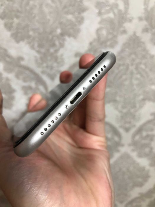 Телефон iphone Xr 64gb White