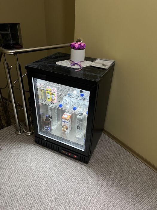 Vitrina frigorifica minibar NOU ambalat in cutie de carton