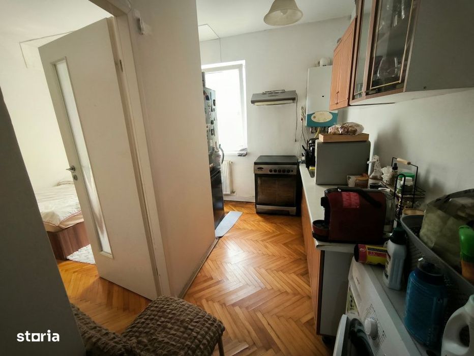 Apart. cu 2 camere la casa particulara, Manastur, 4 statii de Centru.