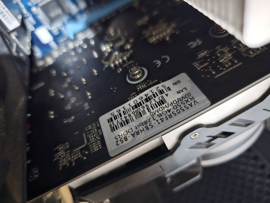AMD RX550 4GB 128bit DDR5