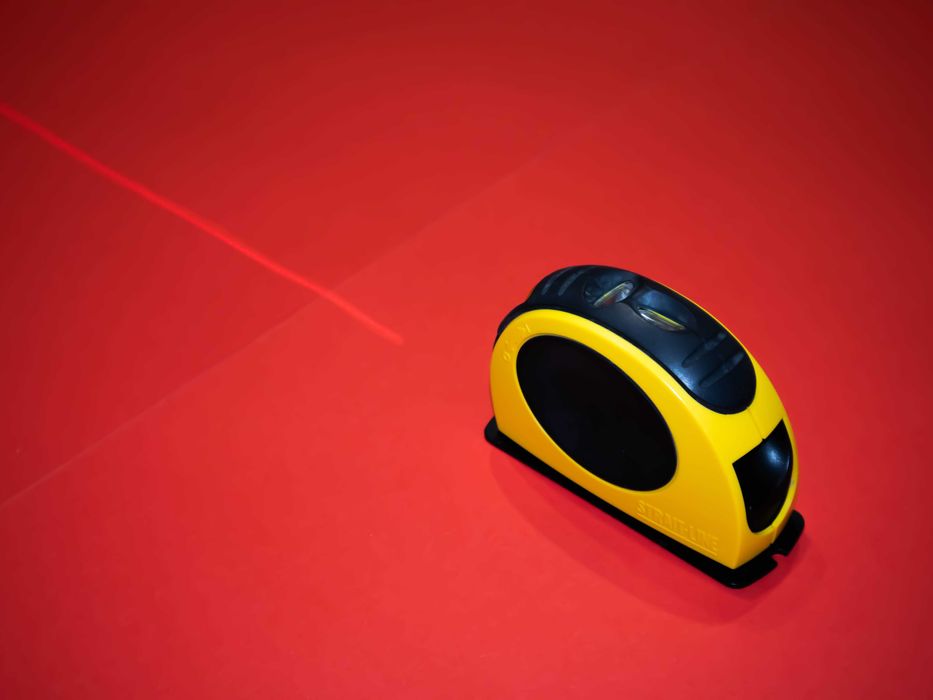 Strait-Line 64001 лазерен нивелир за точни линии строителство ремонт