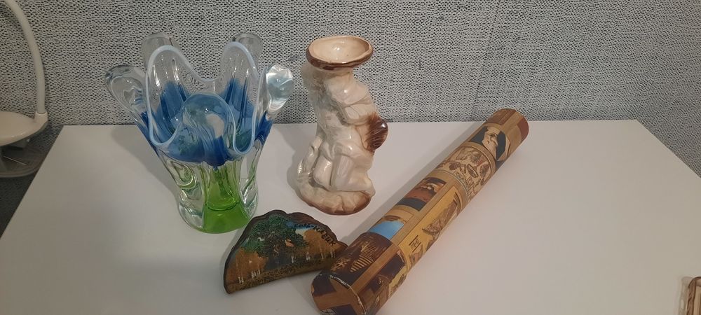 Сувениры и папирус настоящий