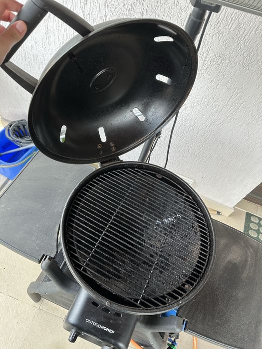 Gratar pe gaz Outdoorchef compact chef  48 cm diametru,in stare f buna