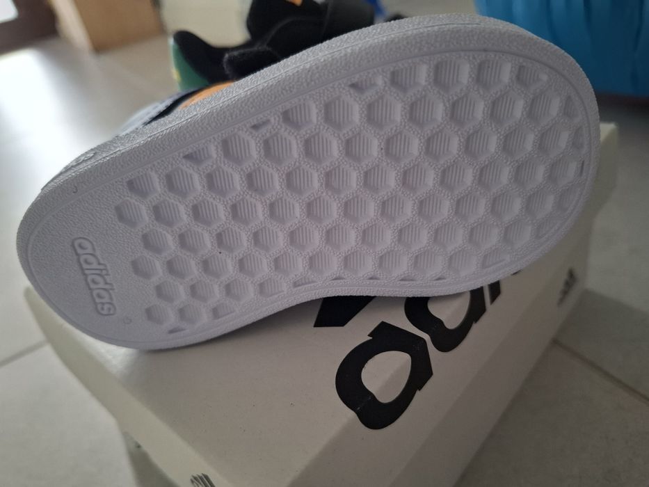 Adidasi Adidas,  mărimea 20, NOI