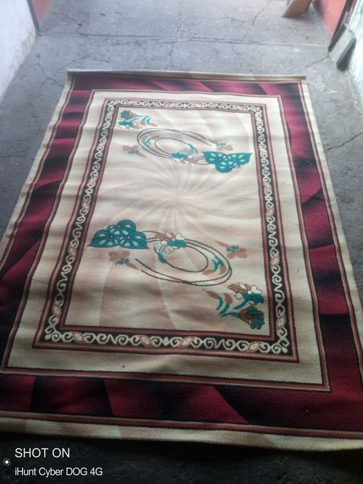 Vind 3 covoare folosite DOROLT