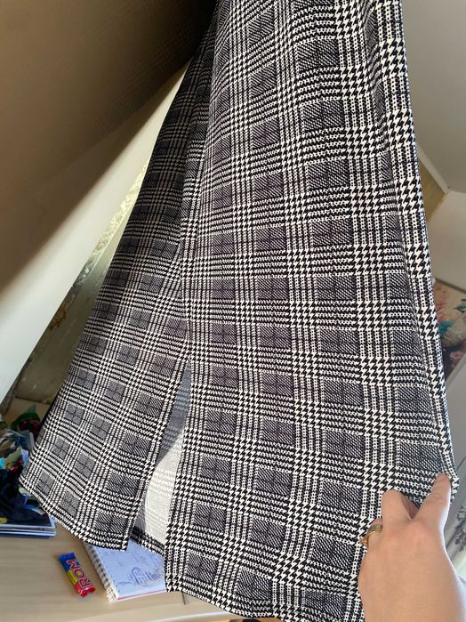 Fusta XXL-2XL noua cu eticheta carouri femei
