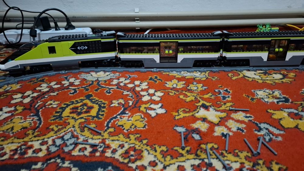 Лего поезд 60337