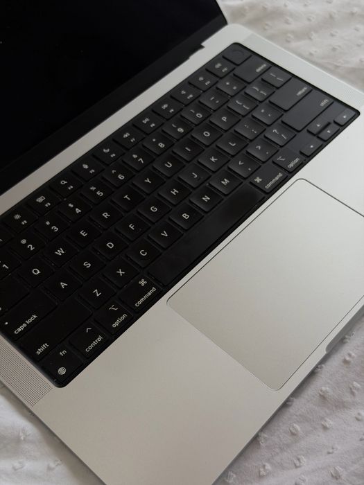 Macbook M1 Pro 16gb RAM 512SSD 14’