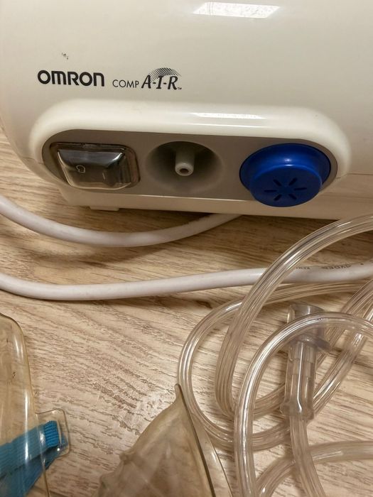 Компрессорный ингалятор Omron ne-c28p