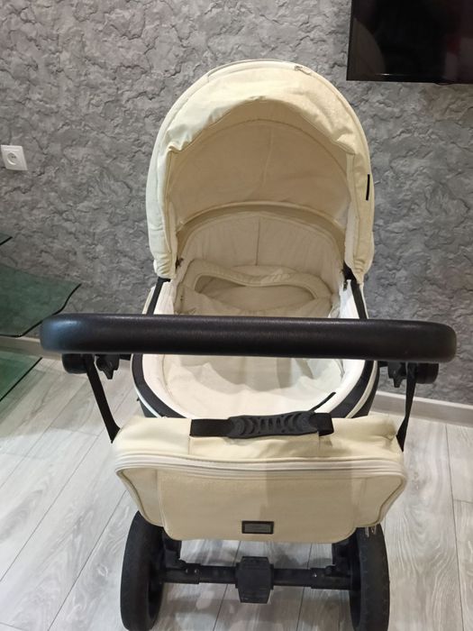 Продаётся коляска