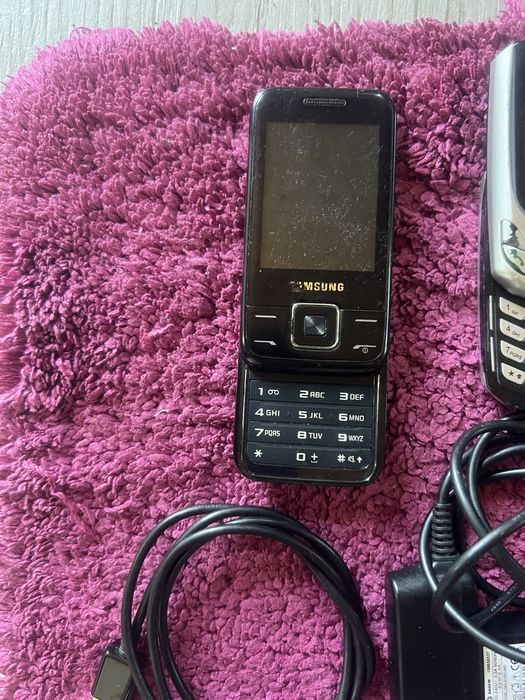 Lot 6 telefoane.