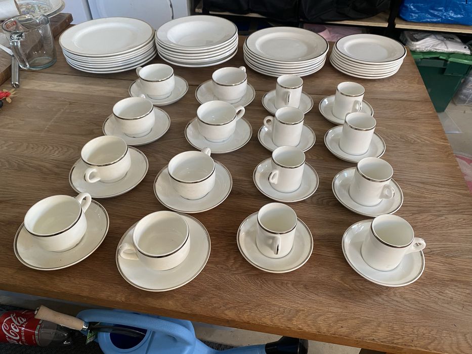 Wedgwood set de 6 farfurii cani