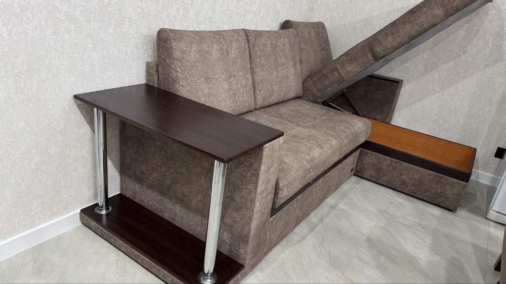 Продам угловой диван